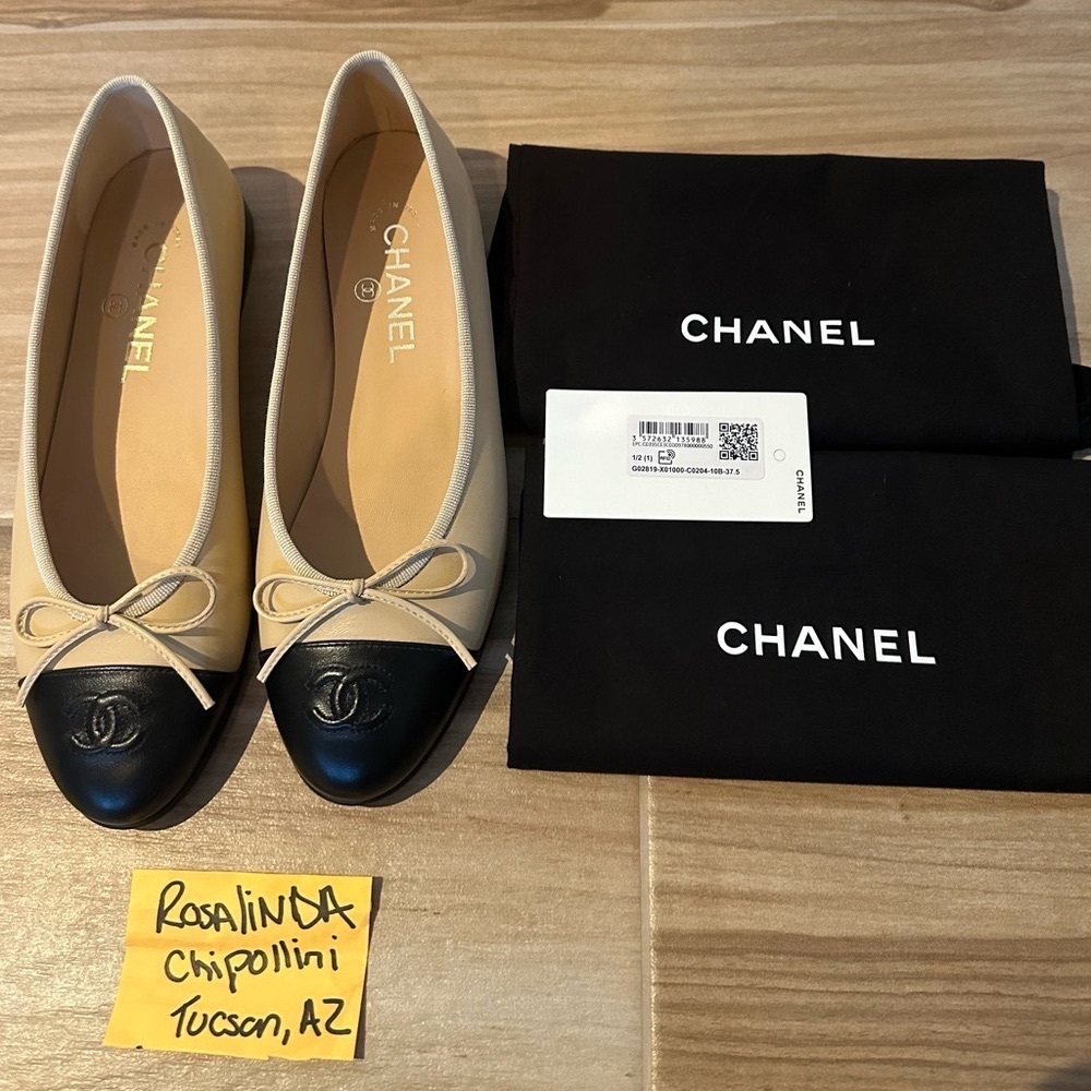 Chanel beige Lambskin Cap Toe Ballerina Flats new 37.5